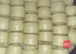 Illustration of how to make handmade steamed buns 4