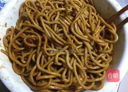 Illustration of how to make special fried noodles 8