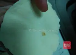 Illustration of how to make vegetarian stuffed buns 10