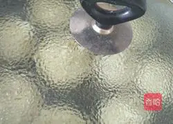 Illustration of how to make zucchini buns 8