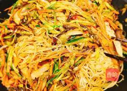 Illustration of how to make vegetarian rice noodles 5