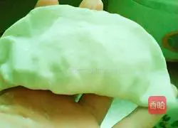 Illustration of how to make chives, fragrant dried eggs and vegetarian pie 7