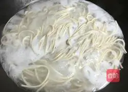 Illustration of how to make special fried noodles 4