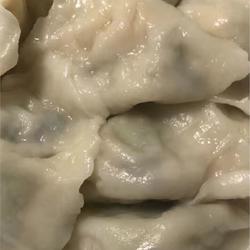 Dumplings stuffed with cucumber