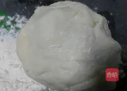 Illustration of how to make hand-pushed wontons in clear soup 1