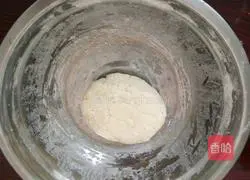 Illustration of how to make spinach stuffed dumplings 2