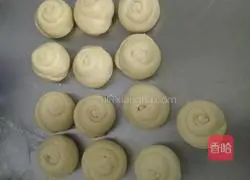 Illustration of how to make meat buns 7