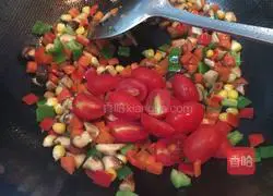 Illustration of how to make avocado mixed fruit and vegetable fried rice 6