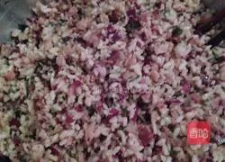 Illustration of how to make steamed buns with rice and minced meat 2