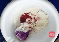 Illustration of how to make piglet and sesame glutinous rice balls 9