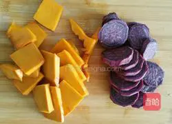 Illustration of how to make purple sweet potato and pumpkin blossom steamed buns 1