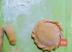 Illustration of how to make sweet potato bean paste cake 10