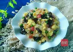 Illustration of how to make egg fried rice 8