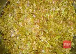 Illustration of how to make kohlrabi buns 4