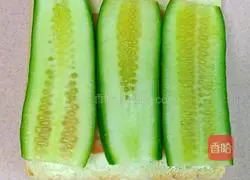 Illustration of how to make egg and ham sandwich 8 