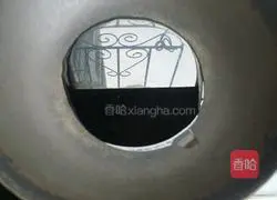 Illustration of how to make noodles with scallion oil 4