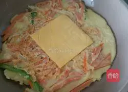 Illustration of how to make ham and cheese omelette 6