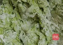 Illustration of how to make spinach steamed buns 3