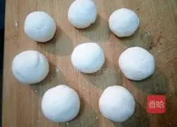 Illustration of how to make salty glutinous rice balls 7