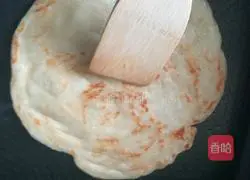 Illustration of the simplest way to make hand cakes 2