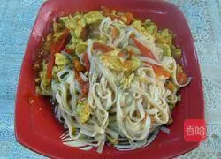 Illustration of how to make noodles with tomato juice and dried eggs 7