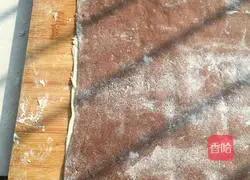 Illustration of how to make two-color steamed buns 3