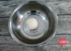 Illustration of how to make orange potato blossom steamed buns 4