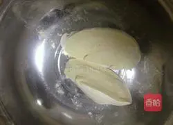 Celery and meat dumplings.Recipe 16