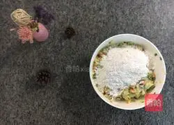 Illustration of how to make pastoral potato pancakes 7