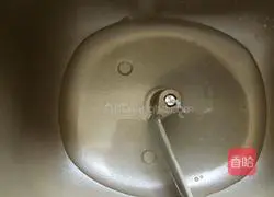 Illustration of how to cut steamed buns (bread machine version) 1