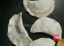 Illustration of how to make fresh fruit honey pancakes 7