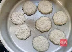 Illustration of making glutinous rice and lotus root cake 7