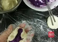 Illustration of the sugar-free and oil-free version of purple sweet potato cake 6