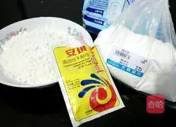 糯米Illustration of how to make steamed buns 1