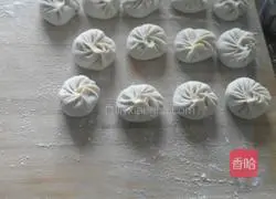 Illustration of how to make steamed buns with shallots 3