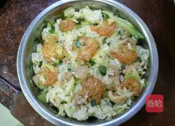 Recipe for Fried Rice with Shrimp, Pork and Vegetables Illustration 16