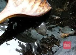 Illustration of how to make tomato, egg and egg pancakes 7