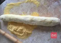 Illustration of how to make vegetarian stuffed buns 12