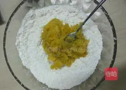 Illustration of how to make flower steamed buns 3