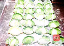 Illustration of how to make jade dumplings 9