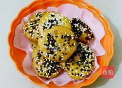 Illustration of how to make fried sesame pumpkin cake 12