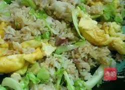 Illustration of how to make cabbage fried rice 10