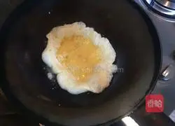 Illustration of how to make bacon and egg fried rice 5