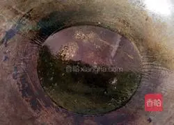 Illustration of how to make pickled cabbage, braised pork and dried pork noodles 4