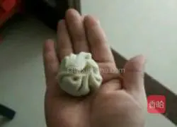 Illustration of how to make one-bite buns 2