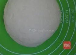 Illustration of how to make grilled steamed buns for breakfast 4