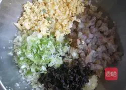 Chinese cabbage and shrimp dumplings Practice illustration 7