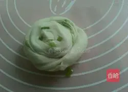 Illustration of how to make flying cake skin 13