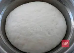 Illustration of how to make soft Longli fish and celery buns 7