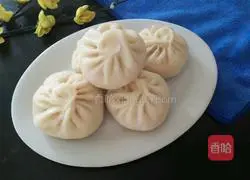 Illustration of how to make pork and radish buns 15